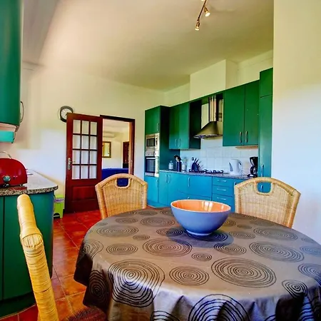 Fazenda - Country House Farm House In Portimao With 4 Bedrooms Sleeps 10 Ac Maison d'hôtes *