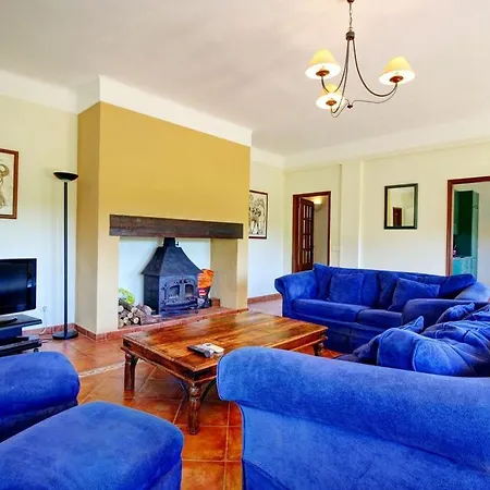 Fazenda - Country House Farm House In Portimao With 4 Bedrooms Sleeps 10 Ac Maison d'hôtes Lagos